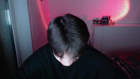 charleshanson69 online show from December 17, 2025, 12:44 pm