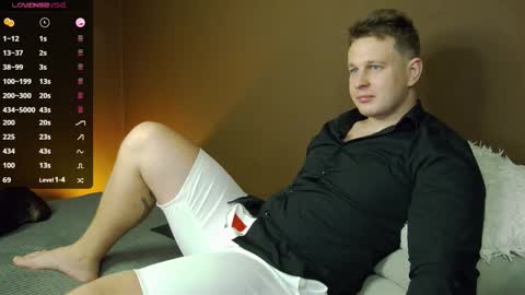 Snapshot of charlie_smiley chatting on September 28, 2025, 7:19 pm Charlie Smiley online show from September 28, 2025, 7:19 pm