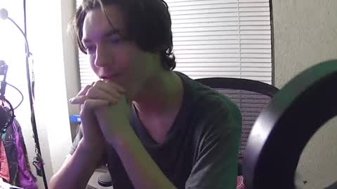 Snapshot of charlied09302 chatting on November 7, 2025, 10:48 am char sexiness online show from November 7, 2025, 10:48 am