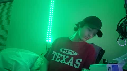 Snapshot of charlied09302 chatting on November 20, 2025, 12:44 am char sexiness online show from November 20, 2025, 12:44 am