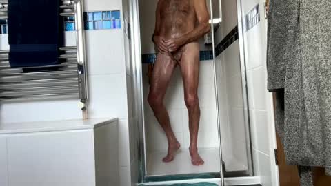 Snapshot of charlieg123 chatting on February 18, 2025, 8:59 am Gary online show from February 18, 2025, 8:59 am