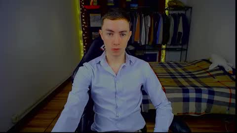 carlos reyes online show from February 11, 2026, 8:52 am