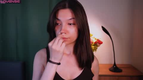 Snapshot of charlinepiker chatting on June 4, 2026, 10:05 pm Yumi online show from June 4, 2026, 10:05 pm