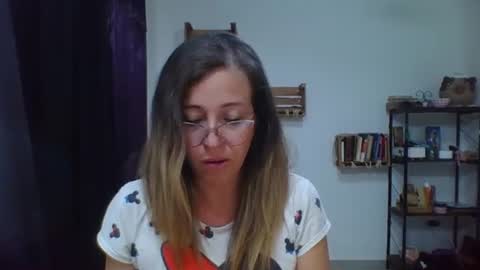 Snapshot of charlot_ponze chatting on November 10, 2025, 11:59 pm charlott online show from November 10, 2025, 11:59 pm