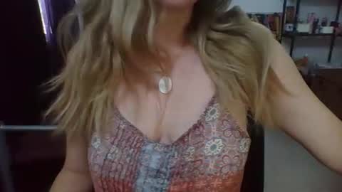 charlott online show from May 4, 2026, 6:37 pm