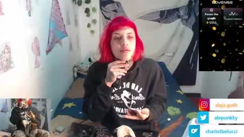 Snapshot of charlotbelucci_ chatting on July 21, 2026, 11:12 am Ale punky online show from July 21, 2026, 11:12 am