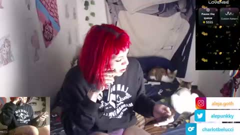 Snapshot of charlotbelucci_ chatting on July 22, 2026, 10:40 am Ale punky online show from July 22, 2026, 10:40 am
