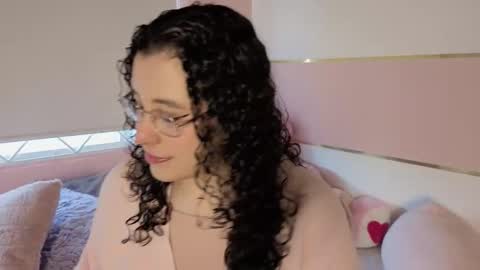 You honey online show from October 10, 2025, 11:42 am