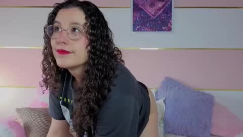 You honey online show from December 15, 2025, 12:09 pm