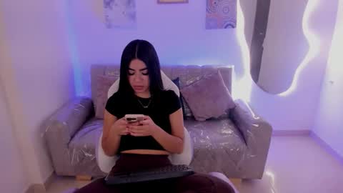 Snapshot of charlote_cowell_sub_ chatting on September 8, 2025, 4:50 pm online show from September 8, 2025, 4:50 pm