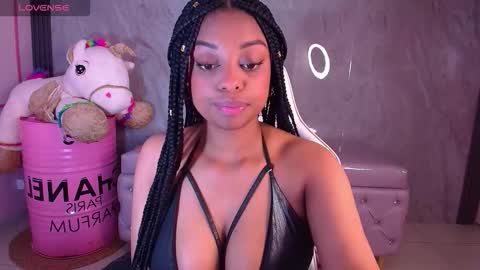 Charlote  online show from October 14, 2025, 1:01 pm