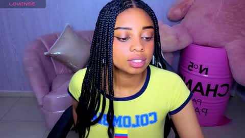 Snapshot of charlote_fun_a chatting on May 27, 2026, 12:57 pm Charlote online show from May 27, 2026, 12:57 pm
