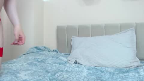 Snapshot of charlothe_dumont chatting on April 29, 2026, 5:30 pm charlothe_dumont online show from April 29, 2026, 5:30 pm