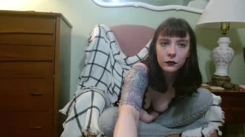 Charlotte online show from April 24, 2026, 10:18 am