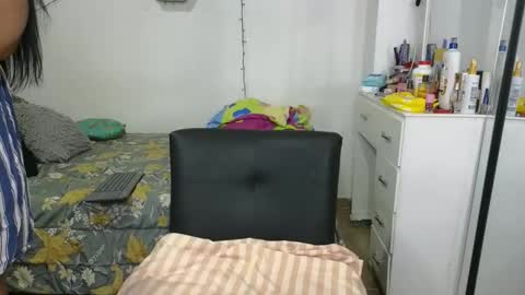 charlotte_027 online show from December 22, 2025, 3:36 am