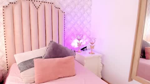   Charlotte  online show from January 13, 2025, 7:53 pm