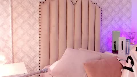   Charlotte  online show from February 10, 2025, 7:49 pm