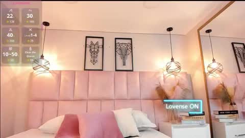 Snapshot of charlotte__hall_ chatting on November 28, 2025, 3:42 am Daniela online show from November 28, 2025, 3:42 am