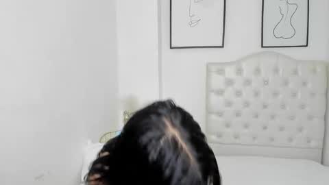 Snapshot of charlotte_capell chatting on February 26, 2025, 6:15 am Charly online show from February 26, 2025, 6:15 am