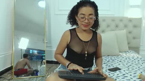 charlottte y dante online show from October 24, 2025, 4:53 am