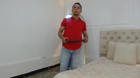 charlottte y dante online show from December 14, 2025, 5:24 am