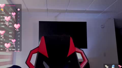 Charlotte  online show from November 11, 2025, 9:04 pm