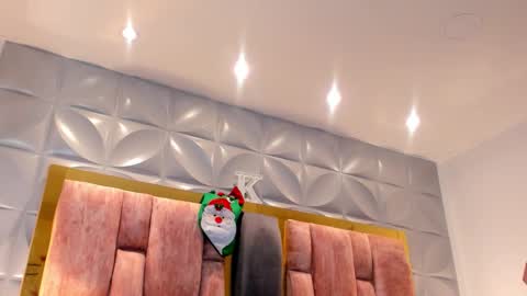 Charlotte Icee online show from January 6, 2026, 5:38 pm