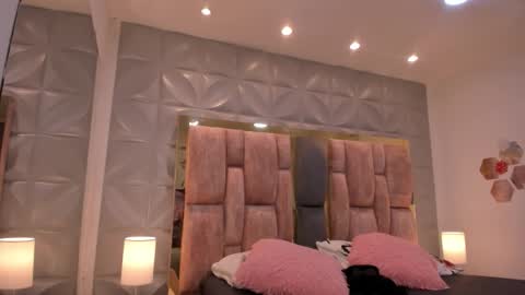 Charlotte Icee online show from March 5, 2026, 4:25 pm