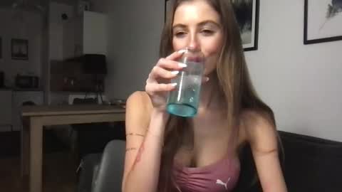 Snapshot of charlotte_roche chatting on January 28, 2025, 3:04 pm Charlotte Roche online show from January 28, 2025, 3:04 pm