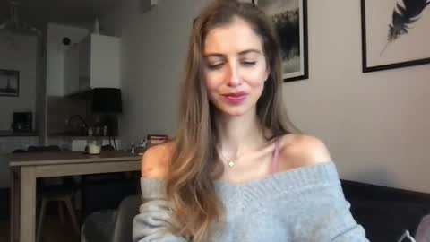 Snapshot of charlotte_roche chatting on October 1, 2025, 2:01 pm Charlotte Roche online show from October 1, 2025, 2:01 pm