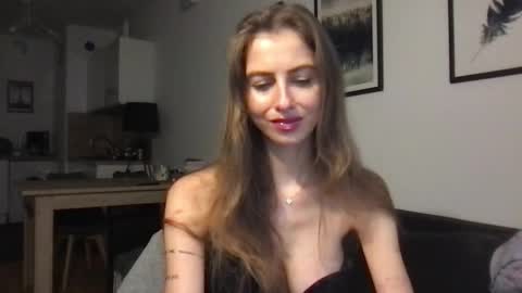 Snapshot of charlotte_roche chatting on October 6, 2025, 3:20 pm Charlotte Roche online show from October 6, 2025, 3:20 pm