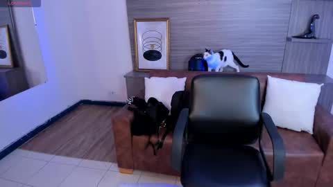 Snapshot of charlotte_whitee1 chatting on September 12, 2025, 11:21 am Charlotte Everyday From 0700 to 1300 Col Time online show from September 12, 2025, 11:21 am