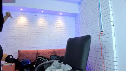 Snapshot of charlotte_whitee1 chatting on October 9, 2025, 11:19 am Charlotte Everyday From 0700 to 1300 Col Time online show from October 9, 2025, 11:19 am