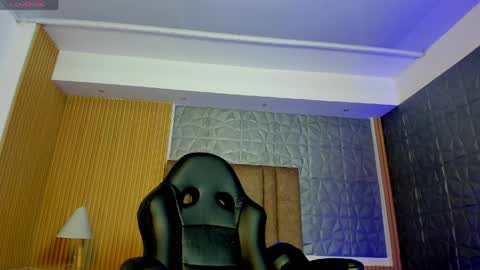 Snapshot of charlotte_whitee1 chatting on May 6, 2026, 11:15 am Charlotte Everyday From 0700 to 1300 Col Time online show from May 6, 2026, 11:15 am
