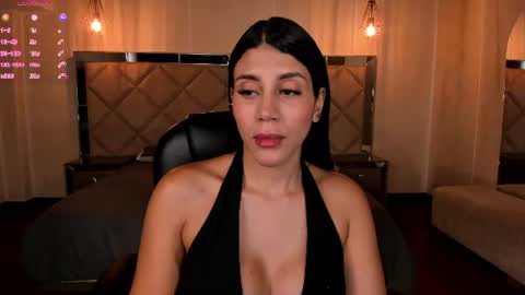 Snapshot of charlottecox_ chatting on July 19, 2026, 5:27 pm Charlotte online show from July 19, 2026, 5:27 pm