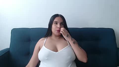 Snapshot of charlottecutie_1 chatting on November 12, 2025, 6:52 pm Charlotte and Eric online show from November 12, 2025, 6:52 pm