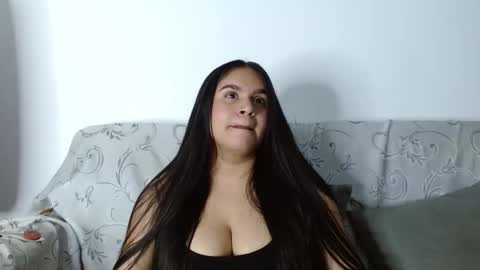 Snapshot of charlottecutie_1 chatting on April 28, 2026, 1:48 am Charlotte and Eric online show from April 28, 2026, 1:48 am