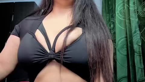 Snapshot of charlottee_lovee69 chatting on May 13, 2026, 2:20 am Natalia online show from May 13, 2026, 2:20 am