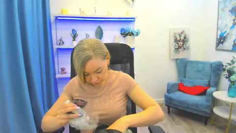 Snapshot of charlottekerti chatting on May 17, 2026, 11:39 am Charlotte online show from May 17, 2026, 11:39 am