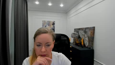 Snapshot of charlottekerti chatting on May 18, 2026, 11:49 am Charlotte online show from May 18, 2026, 11:49 am