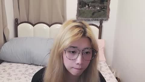 Snapshot of charlottelin chatting on November 9, 2025, 1:53 pm Charlotte online show from November 9, 2025, 1:53 pm