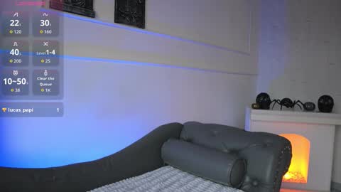 Snapshot of charlotterusso chatting on October 14, 2025, 2:18 pm Lauren Rus online show from October 14, 2025, 2:18 pm