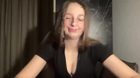 Snapshot of charlottexgold chatting on March 24, 2026, 9:09 pm CharlotteXGold online show from March 24, 2026, 9:09 pm