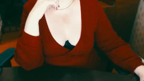 CharlotteXTasty online show from December 17, 2024, 1:16 pm