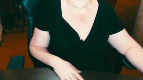 CharlotteXTasty online show from January 29, 2025, 1:07 pm