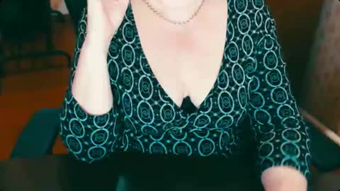 CharlotteXTasty online show from February 12, 2025, 1:06 pm