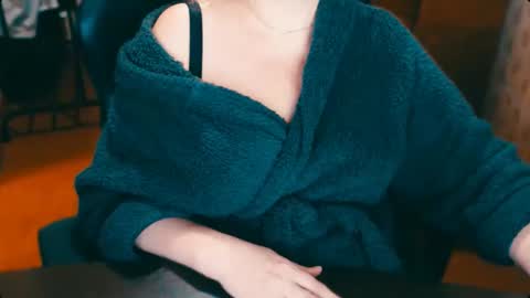 CharlotteXTasty online show from February 25, 2025, 7:58 pm