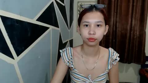 Snapshot of charming_lexi chatting on October 21, 2025, 9:59 pm Charm online show from October 21, 2025, 9:59 pm