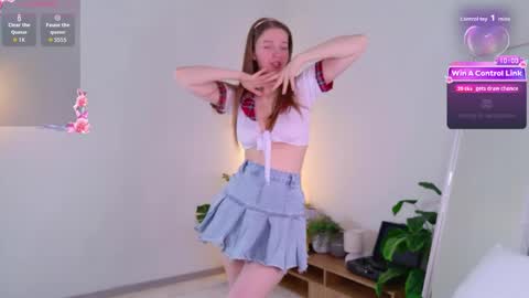 Snapshot of charming_ruru chatting on May 22, 2026, 5:47 am Ruru online show from May 22, 2026, 5:47 am