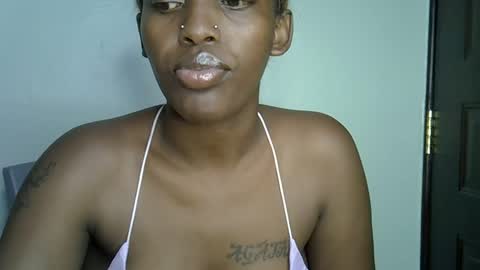 Snapshot of charmingdime chatting on June 4, 2026, 11:05 am charmingdime online show from June 4, 2026, 11:05 am
